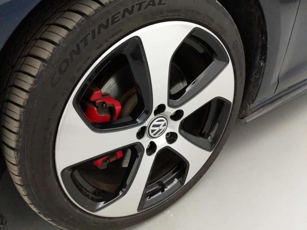 2015 Volkswagen Golf - Wheel