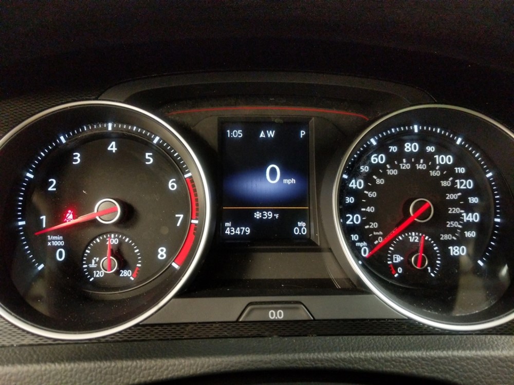 2015 Volkswagen Golf - Odometer Close Up