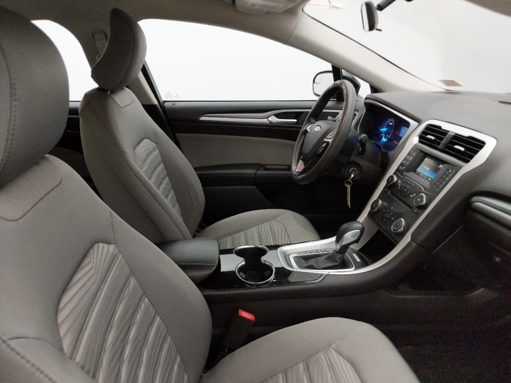 2016 Ford Fusion - Passenger Front Seat