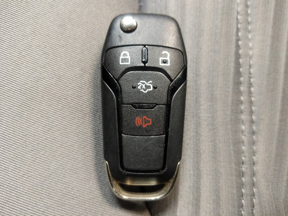2016 Ford Fusion - Keys