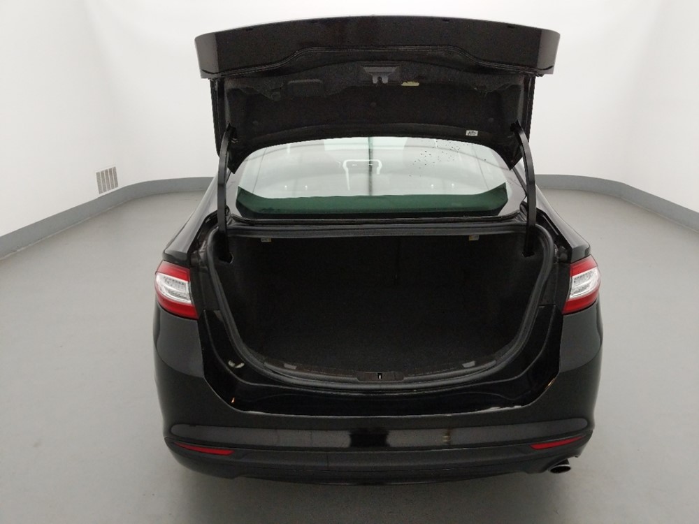 2016 Ford Fusion - Trunk