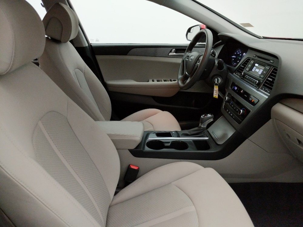 2017 Hyundai Sonata - Passenger Front Seat