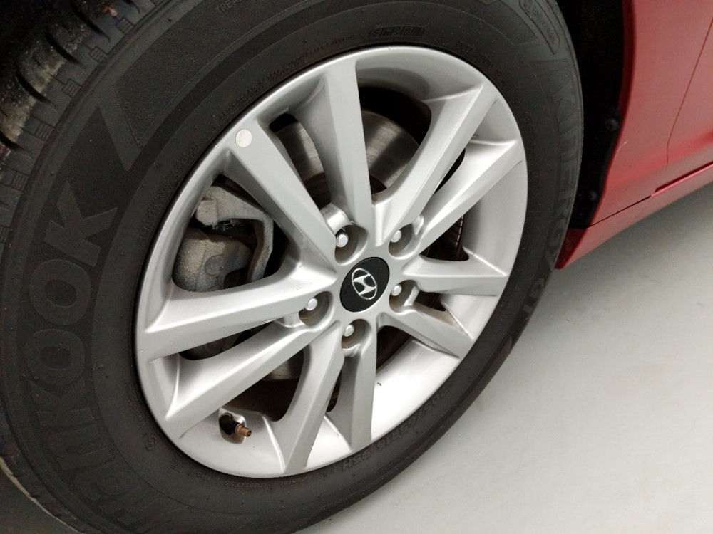 2017 Hyundai Sonata - Wheel