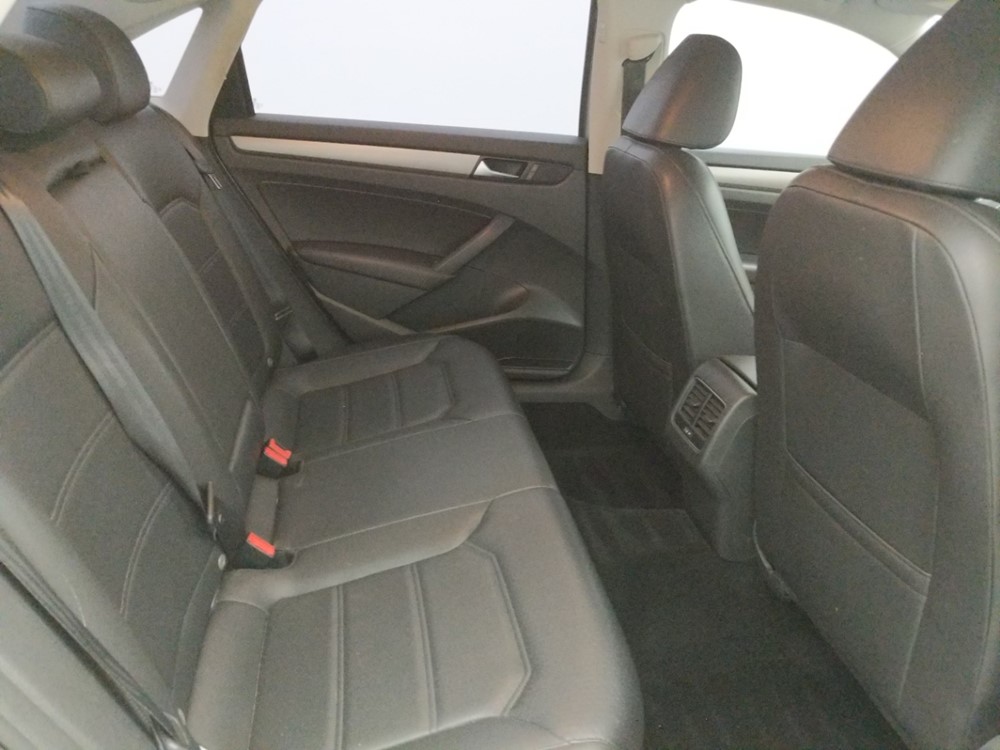 2015 Volkswagen Passat - Passenger Rear Seat