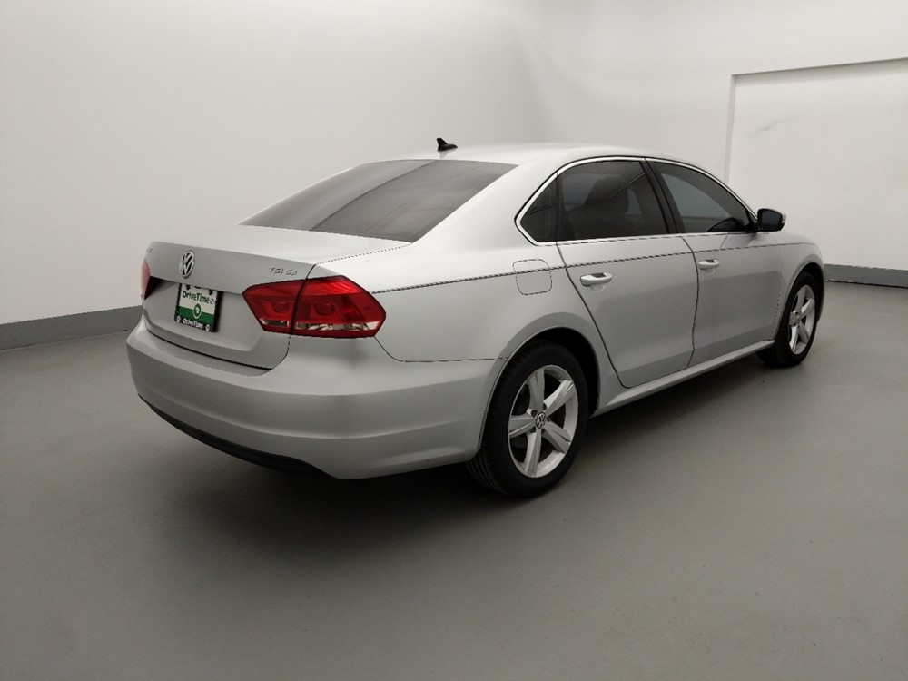 2015 Volkswagen Passat - Passenger Rear Side