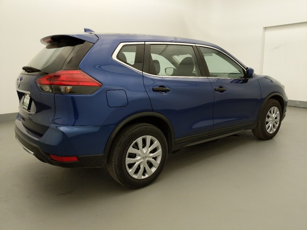 2017 Nissan Rogue - Passenger Rear Side