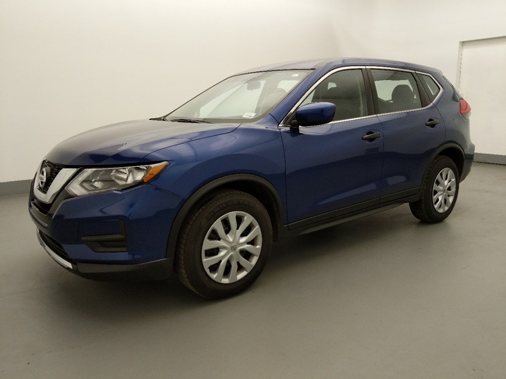2017 Nissan Rogue - Driver Front Side