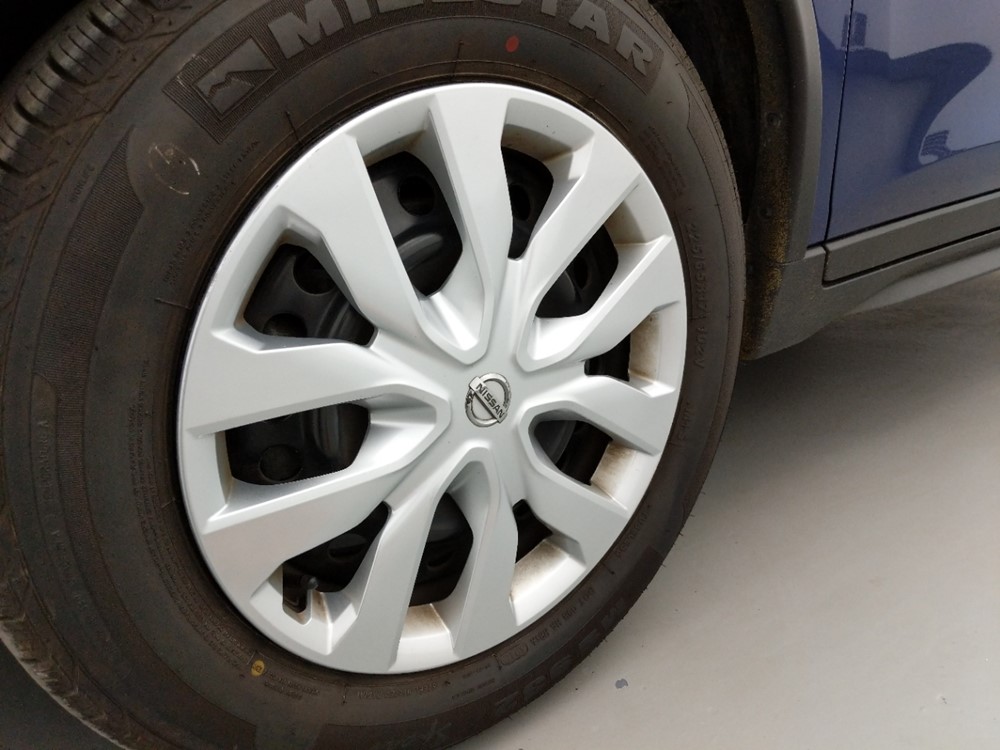 2017 Nissan Rogue - Wheel