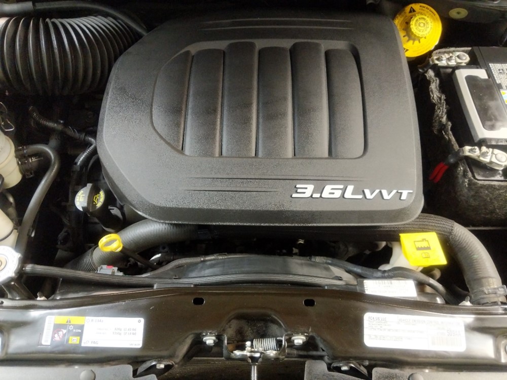 2016 Chrysler Town and Country - Engine