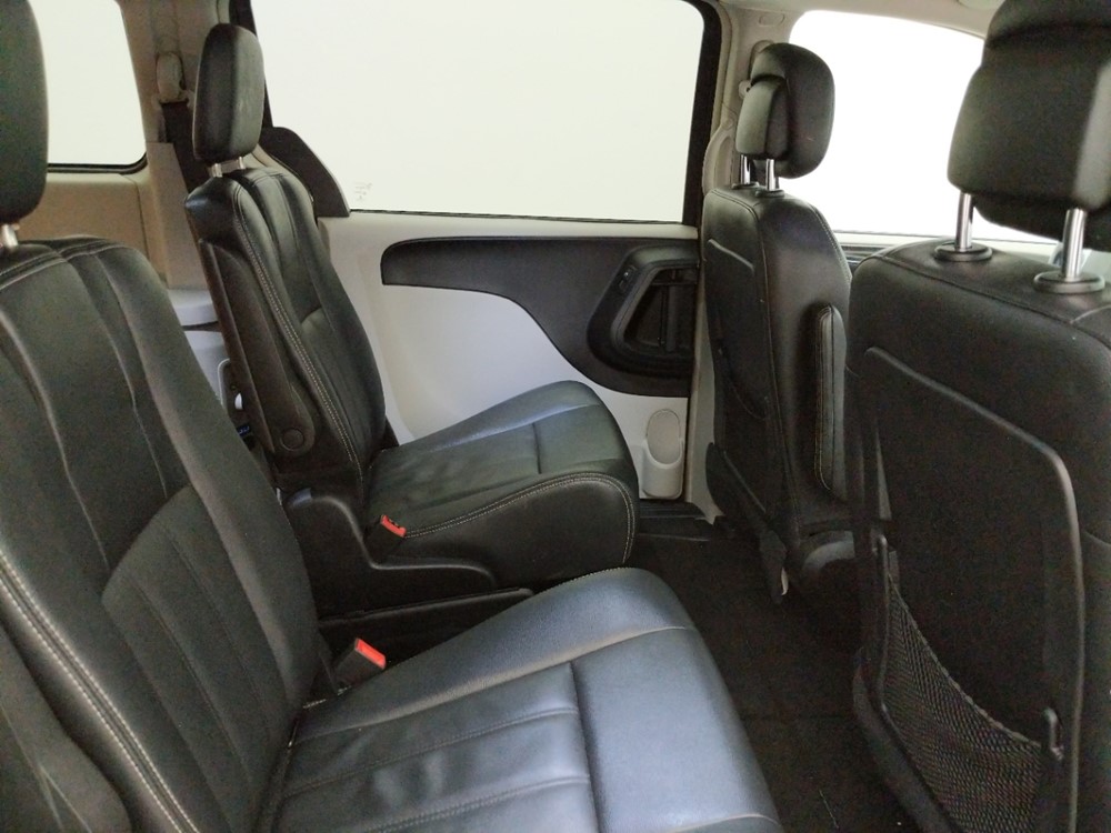 2016 Chrysler Town and Country - Passenger Rear Seat