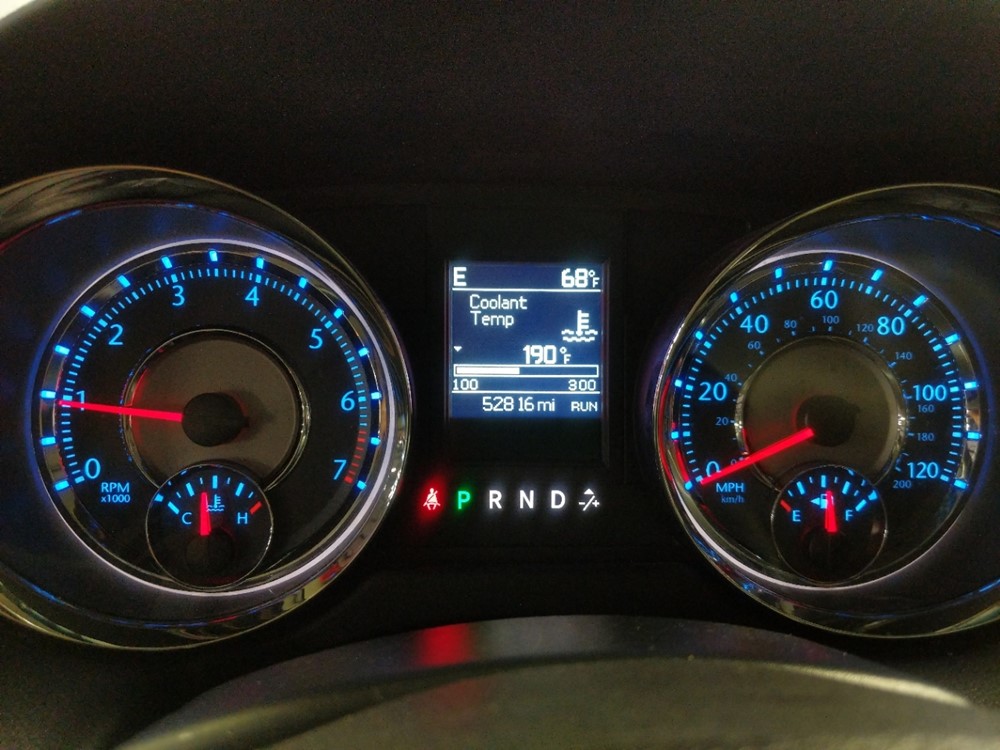 2016 Chrysler Town and Country - Odometer Close Up