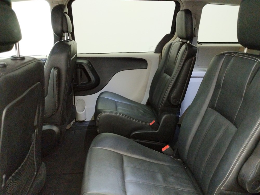 2016 Chrysler Town and Country - Driver Rear Seat