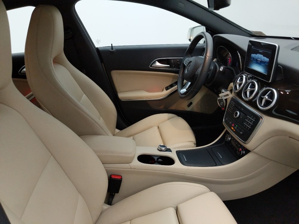 2016 Mercedes-Benz CLA250 - Passenger Front Seat