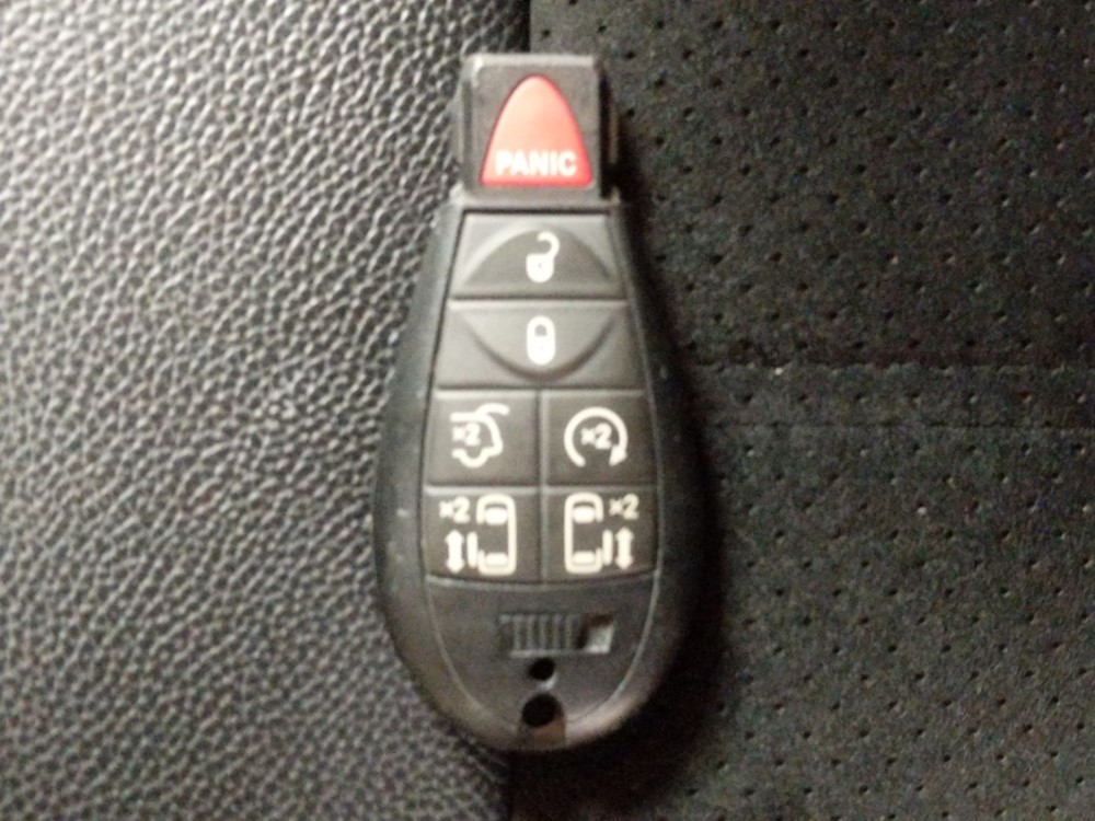 2017 Dodge Grand Caravan - Keys