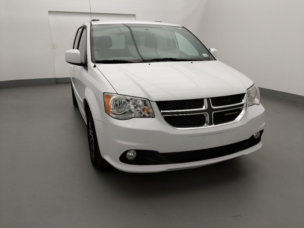 2017 Dodge Grand Caravan - Passenger Front Hood