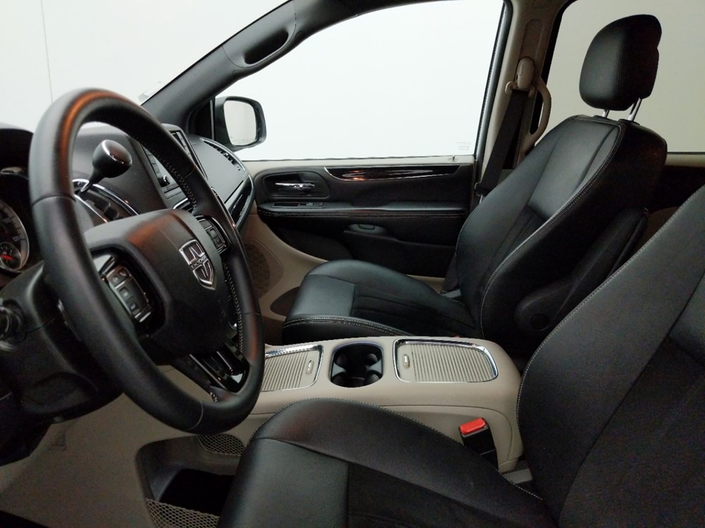 2017 Dodge Grand Caravan - Driver Front Seat