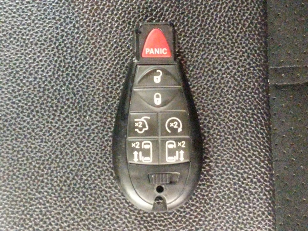 2017 Dodge Grand Caravan - Keys