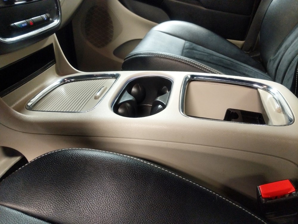 2017 Dodge Grand Caravan - Center Console/Cup Holders