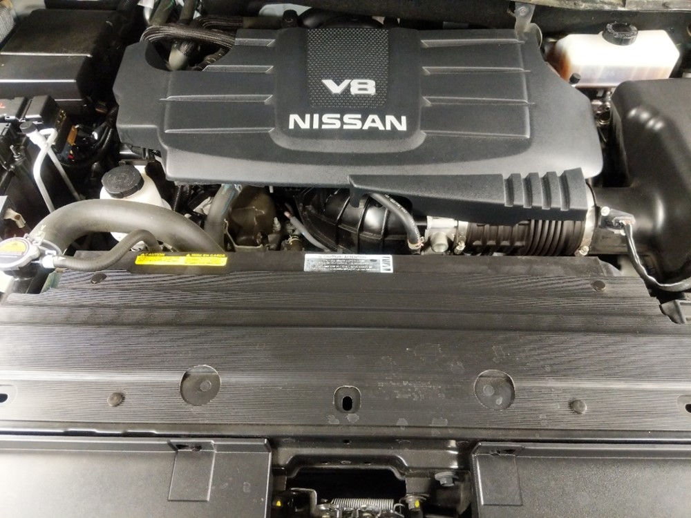 2017 Nissan TITAN Single Cab - Engine