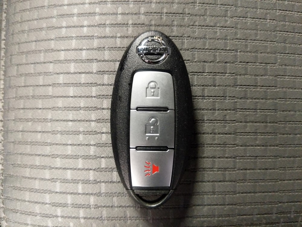 2017 Nissan TITAN Single Cab - Keys