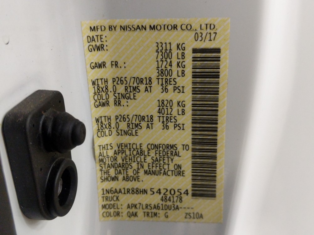 2017 Nissan TITAN Single Cab - VIN Plate