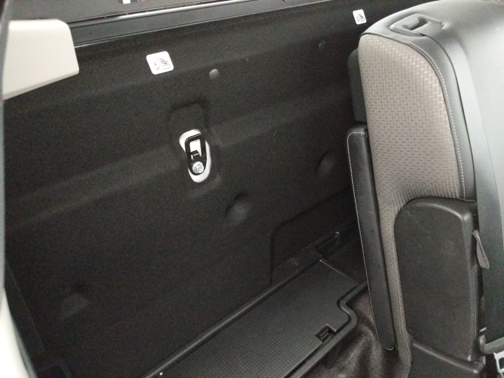 2017 Nissan TITAN Single Cab - Passenger Rear Seat