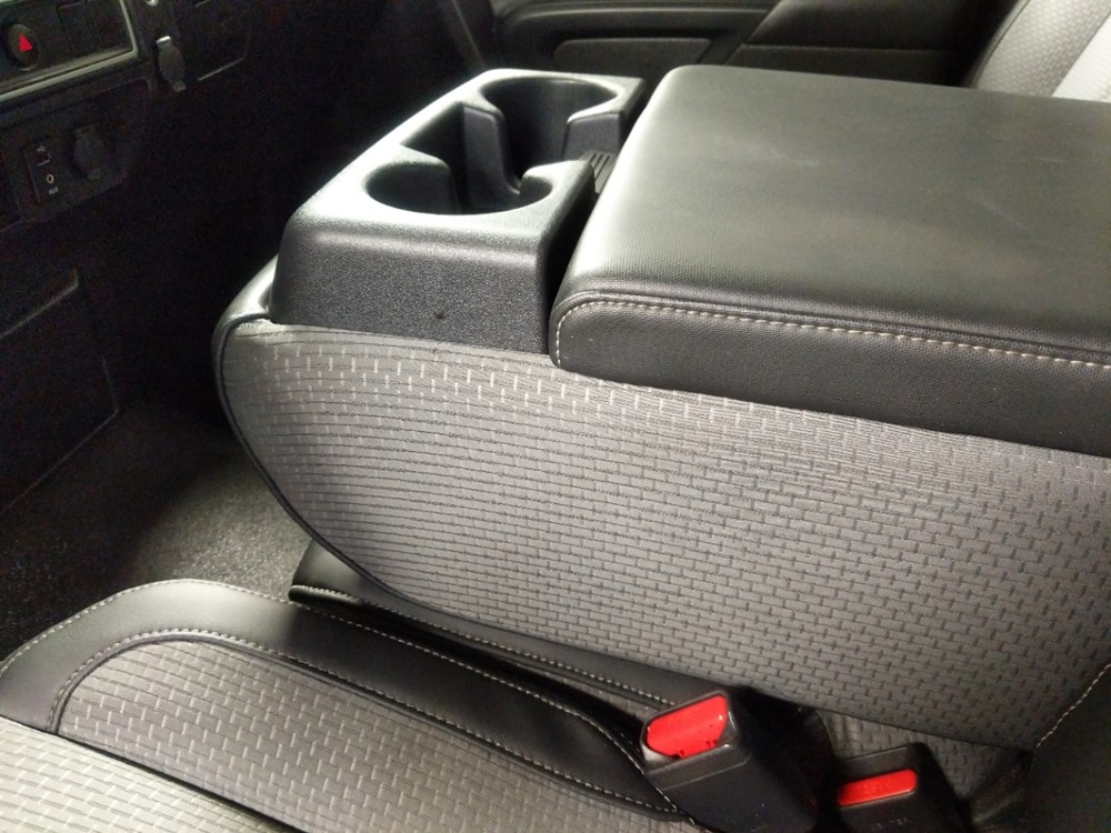 2017 Nissan TITAN Single Cab - Center Console/Cup Holders