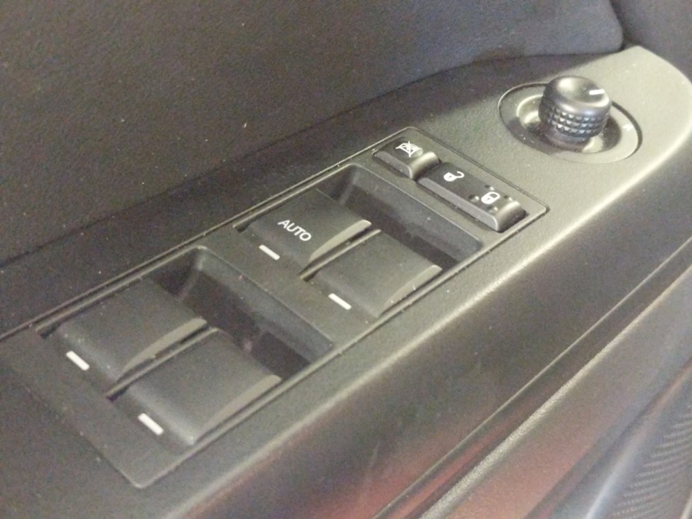 2017 Jeep Patriot - Driver Power Windows/Lock Control