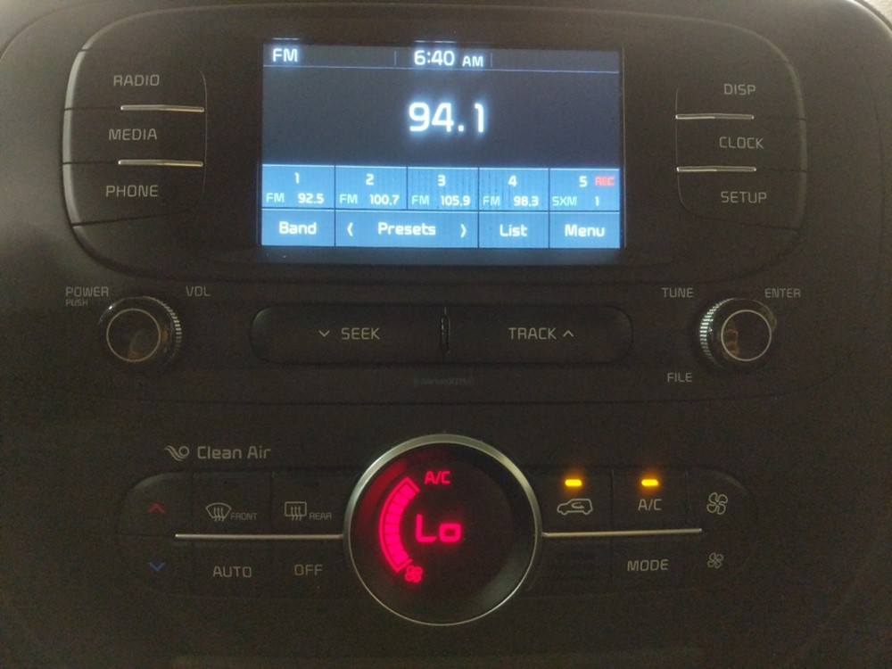 2017 Kia Soul - Stereo Package