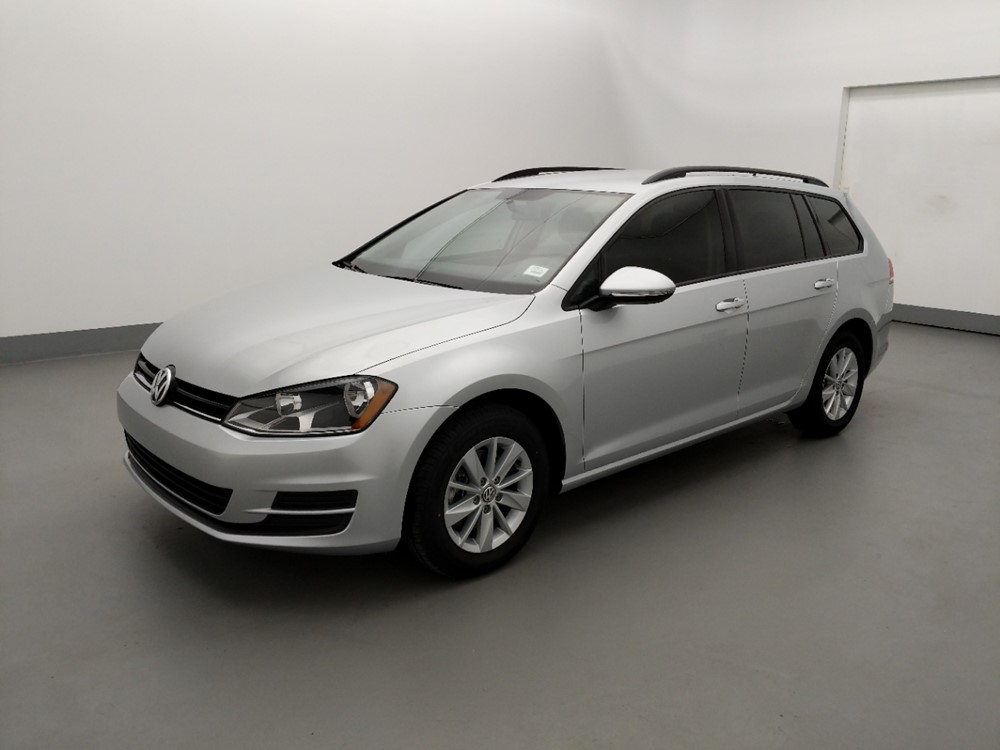 2017 Volkswagen Golf - Driver Front Side