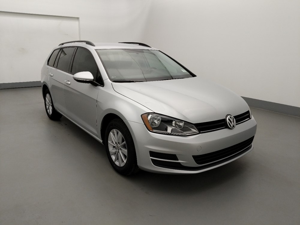 2017 Volkswagen Golf - Passenger Front Bumper