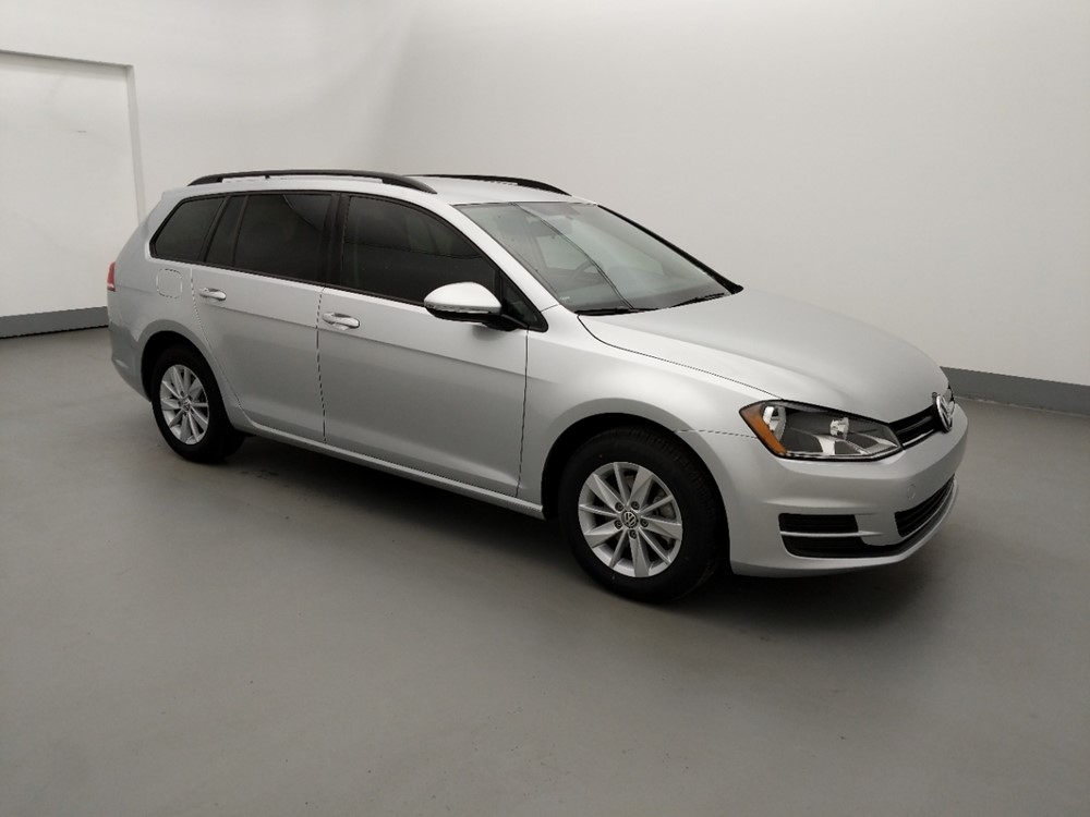2017 Volkswagen Golf - Passenger Front Side