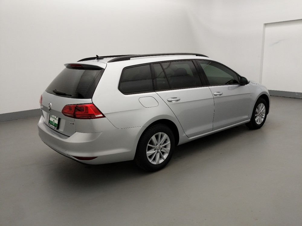 2017 Volkswagen Golf - Passenger Rear Side