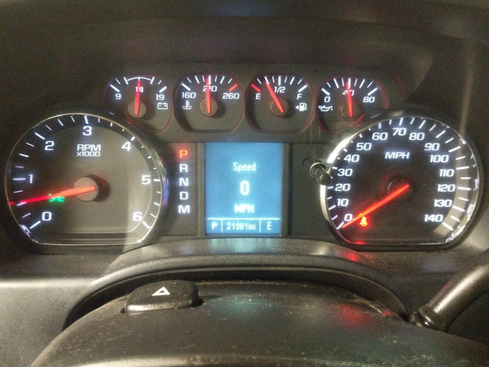 2016 Chevrolet Silverado 1500 - Odometer Close Up