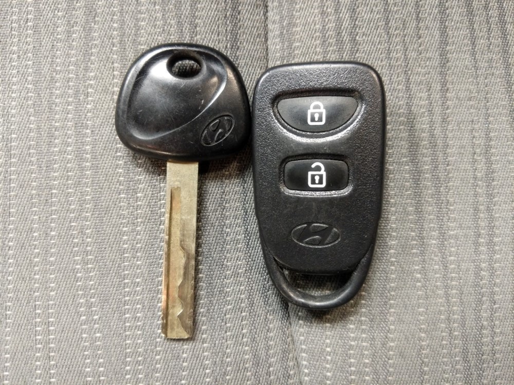 2017 Hyundai Accent - Keys