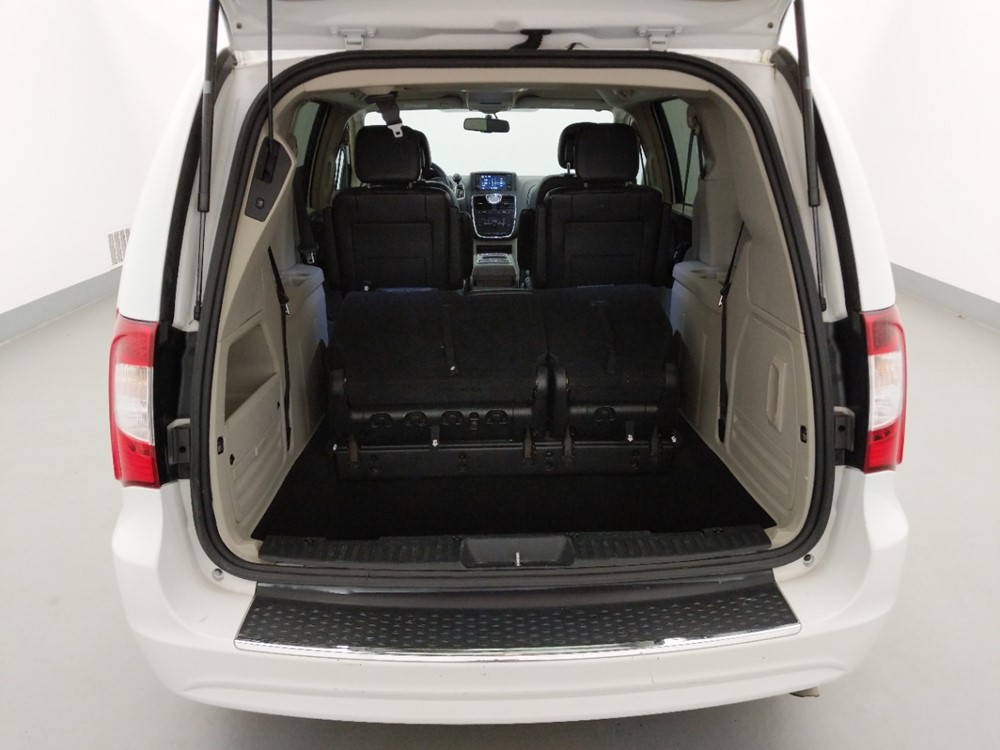 2014 Chrysler Town and Country - Trunk