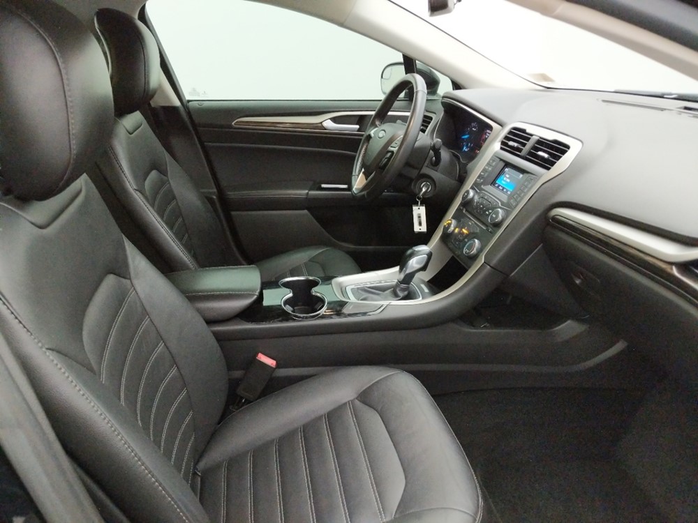 2014 Ford Fusion - Passenger Front Seat