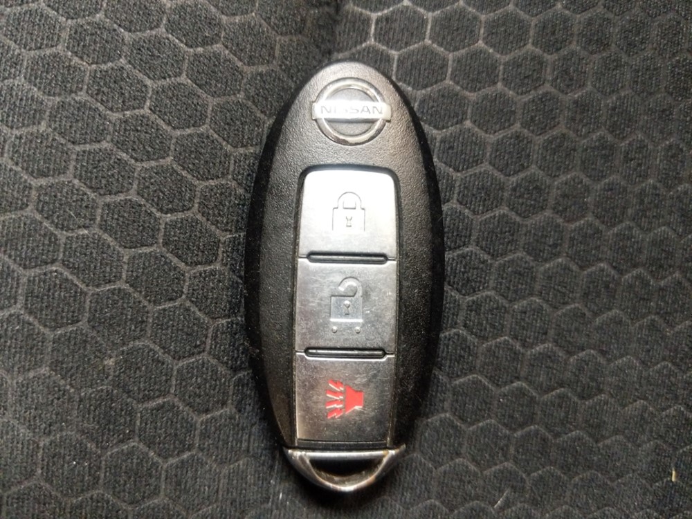 2016 Nissan JUKE - Keys