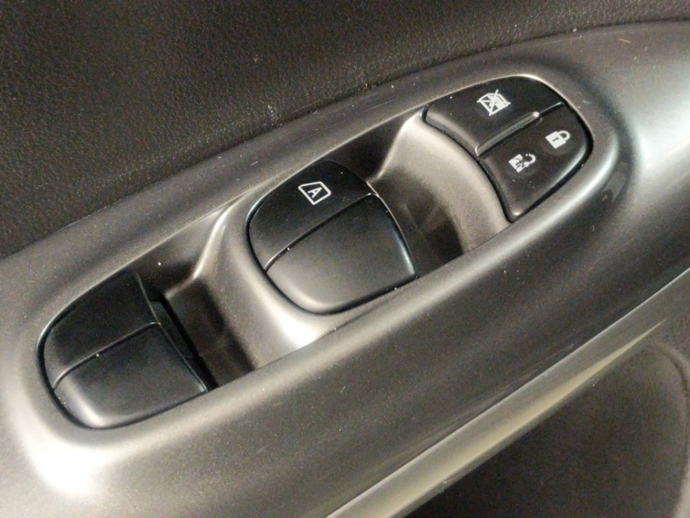 2016 Nissan JUKE - Driver Power Windows/Lock Control