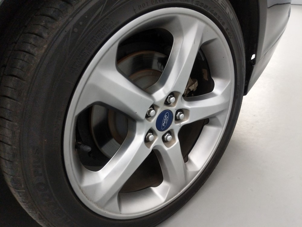 2014 Ford Fusion - Wheel