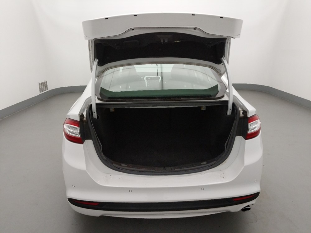 2016 Ford Fusion - Trunk