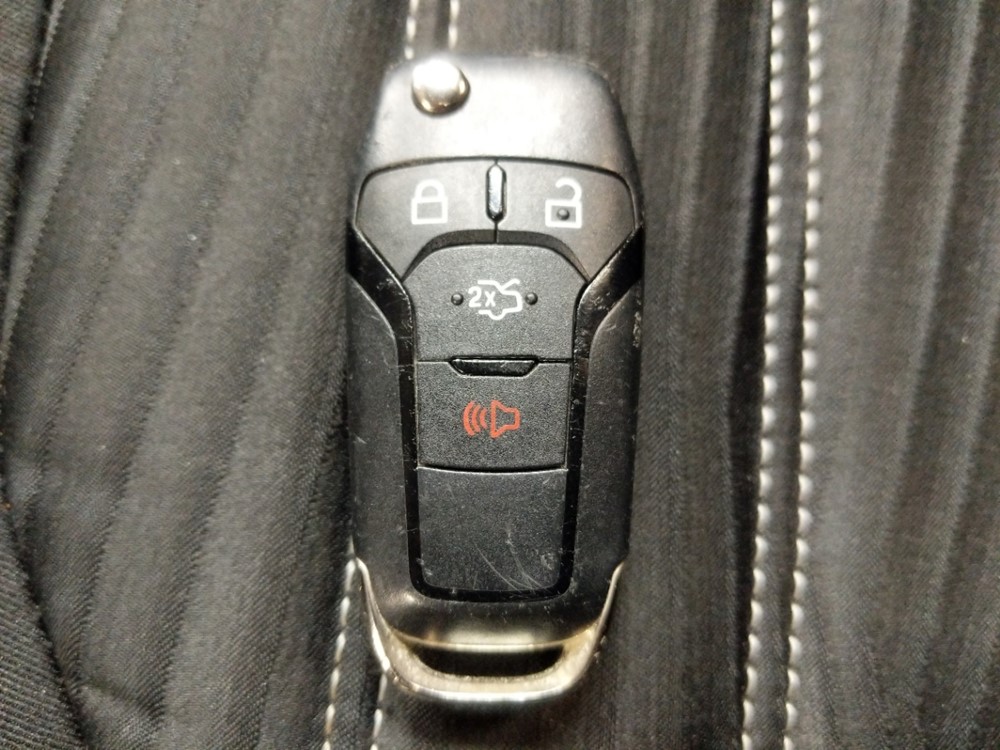 2016 Ford Fusion - Keys