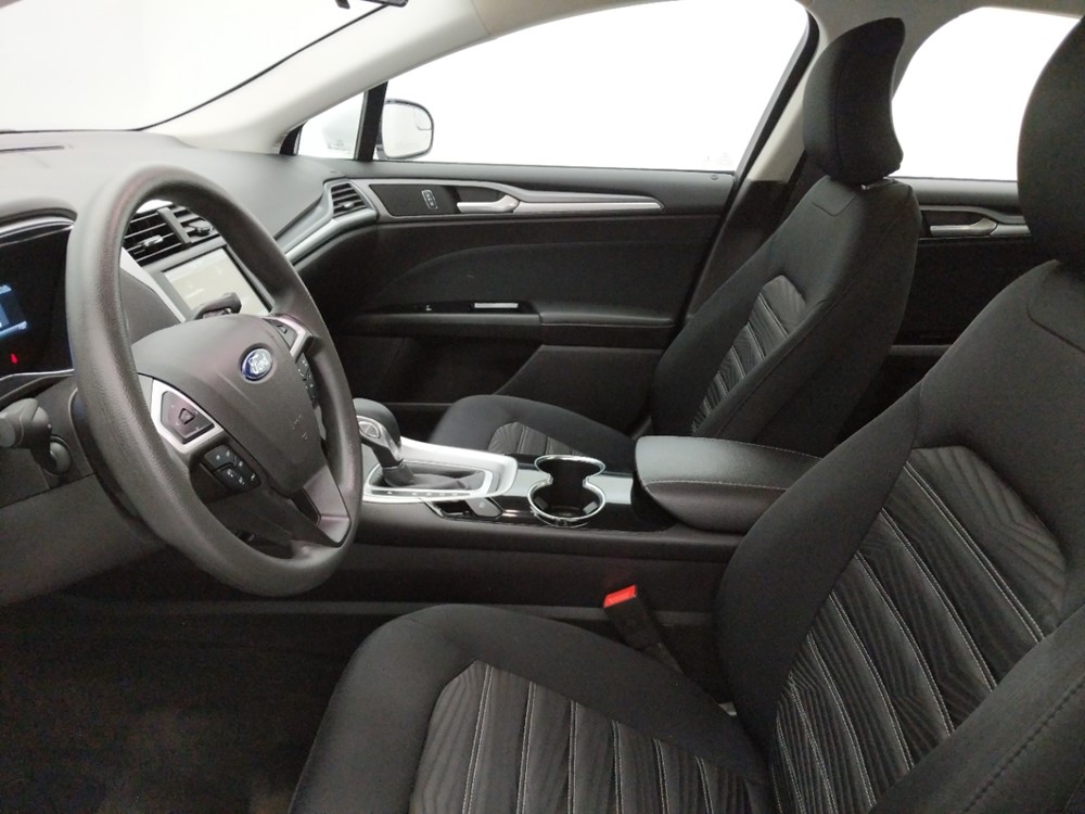 2016 Ford Fusion - Driver Front Seat