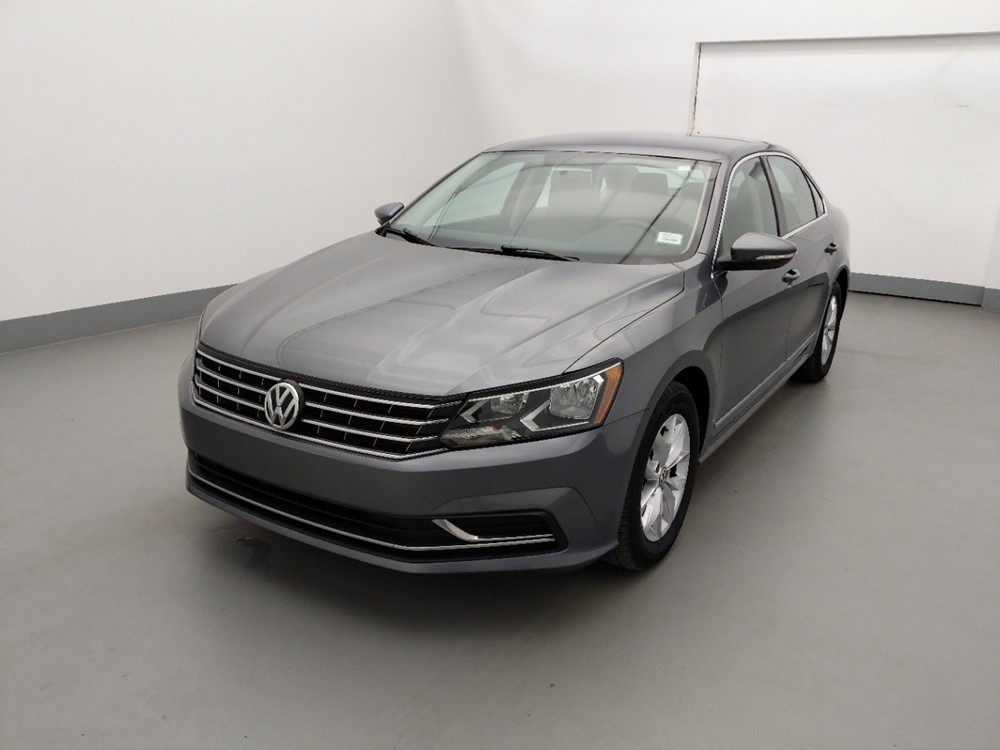 2016 Volkswagen Passat - Driver Front Bumper