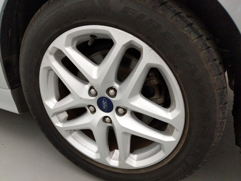 2016 Ford Fusion - Wheel