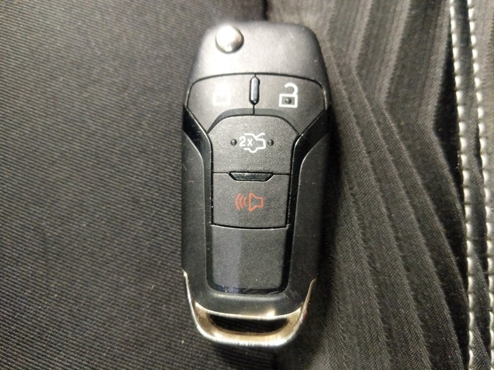 2016 Ford Fusion - Keys