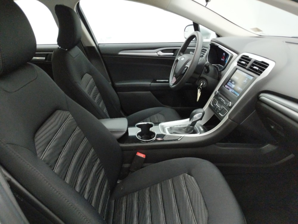 2016 Ford Fusion - Passenger Front Seat
