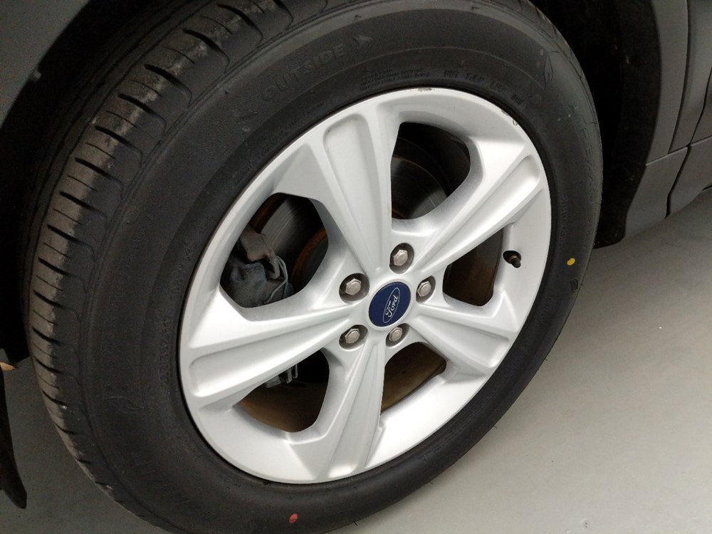 2016 Ford Escape - Wheel