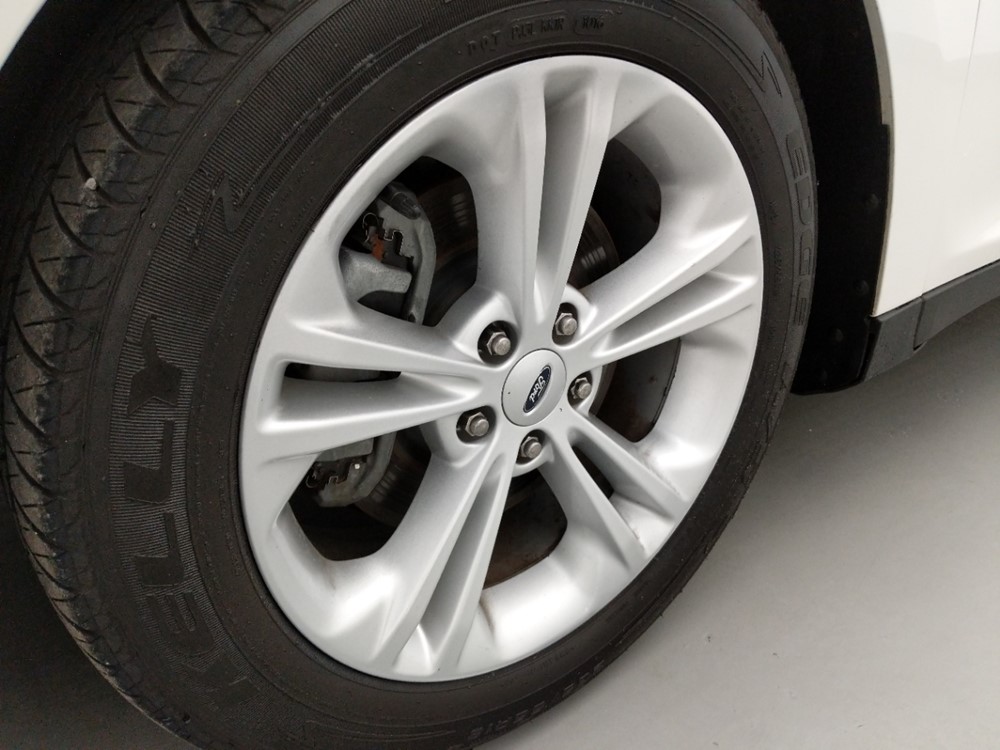 2014 Ford Taurus - Wheel