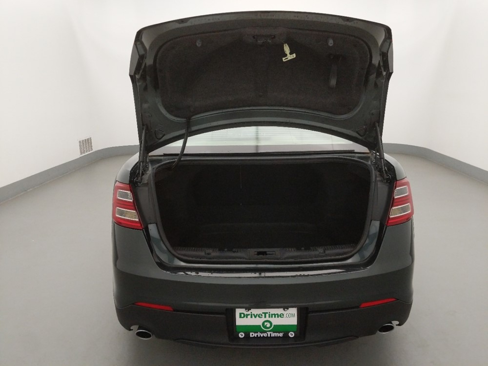 2016 Ford Taurus - Trunk